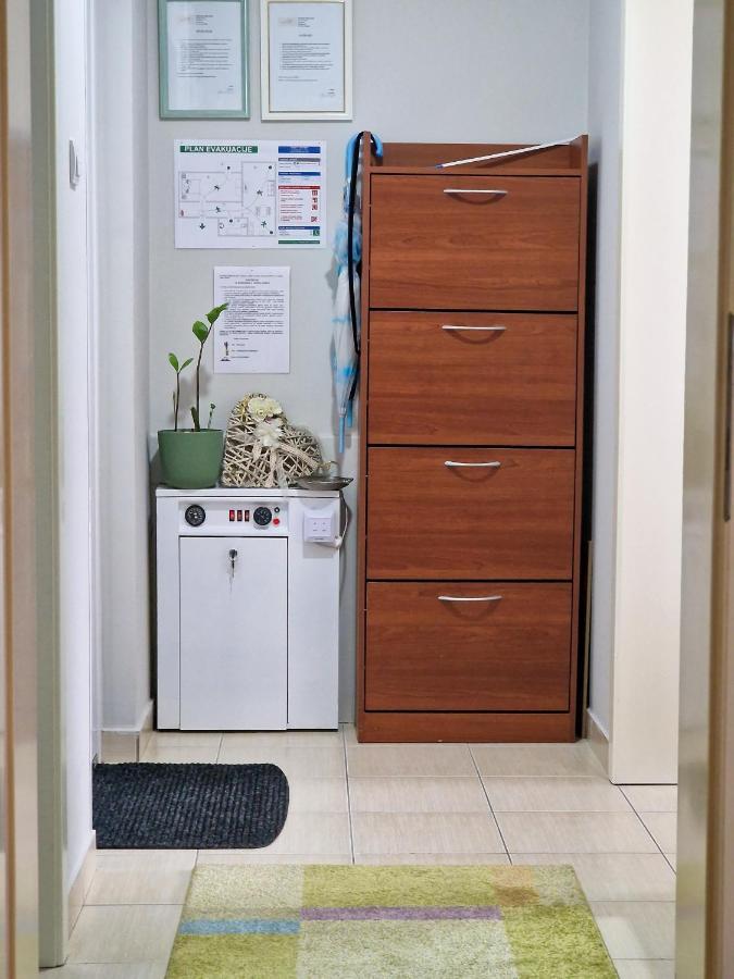 Ferienwohnung Quiet Center Sremska Mitrovica Exterior foto